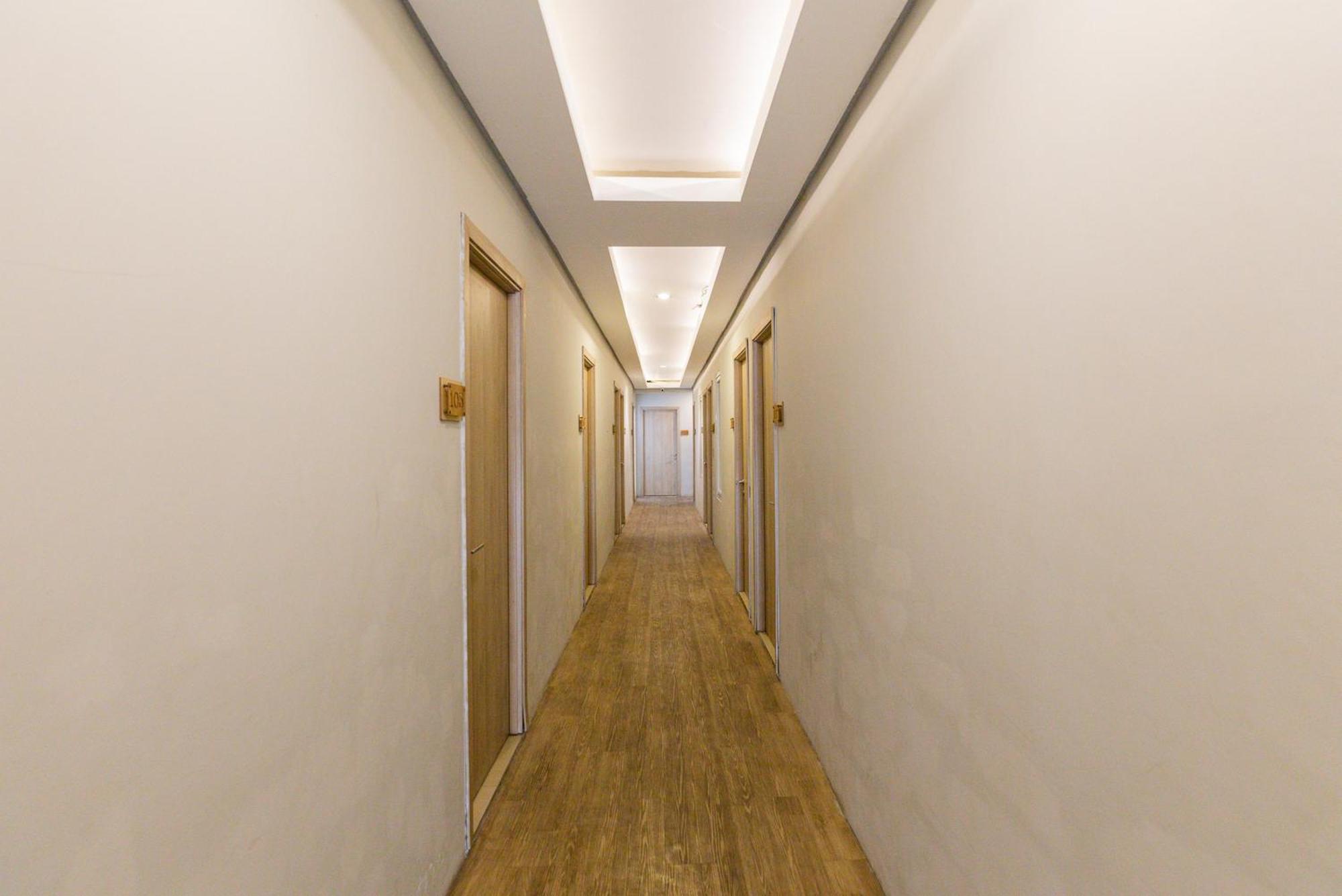 Reddoorz Plus Syariah Near Mall Pondok Indah Джакарта Екстериор снимка